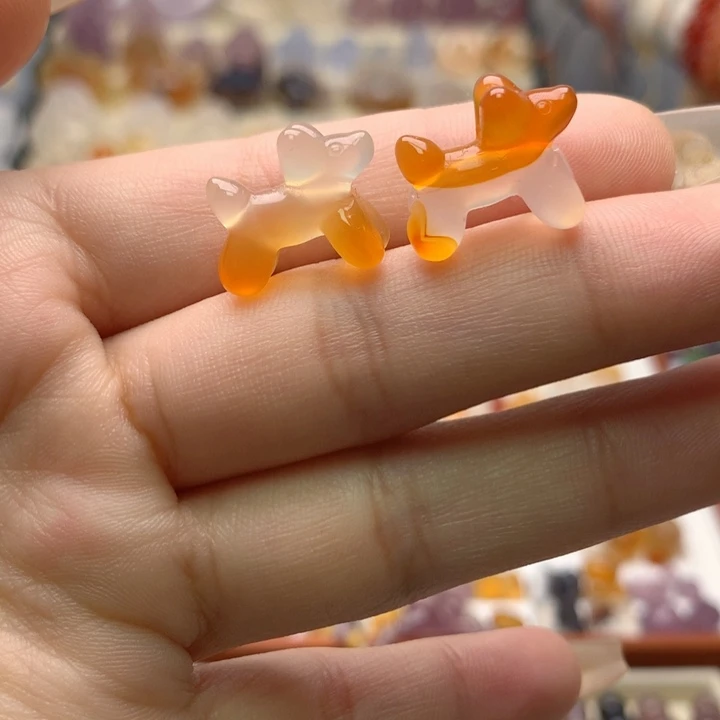 玛瑙/玉髓未镶嵌玛瑙气球狗