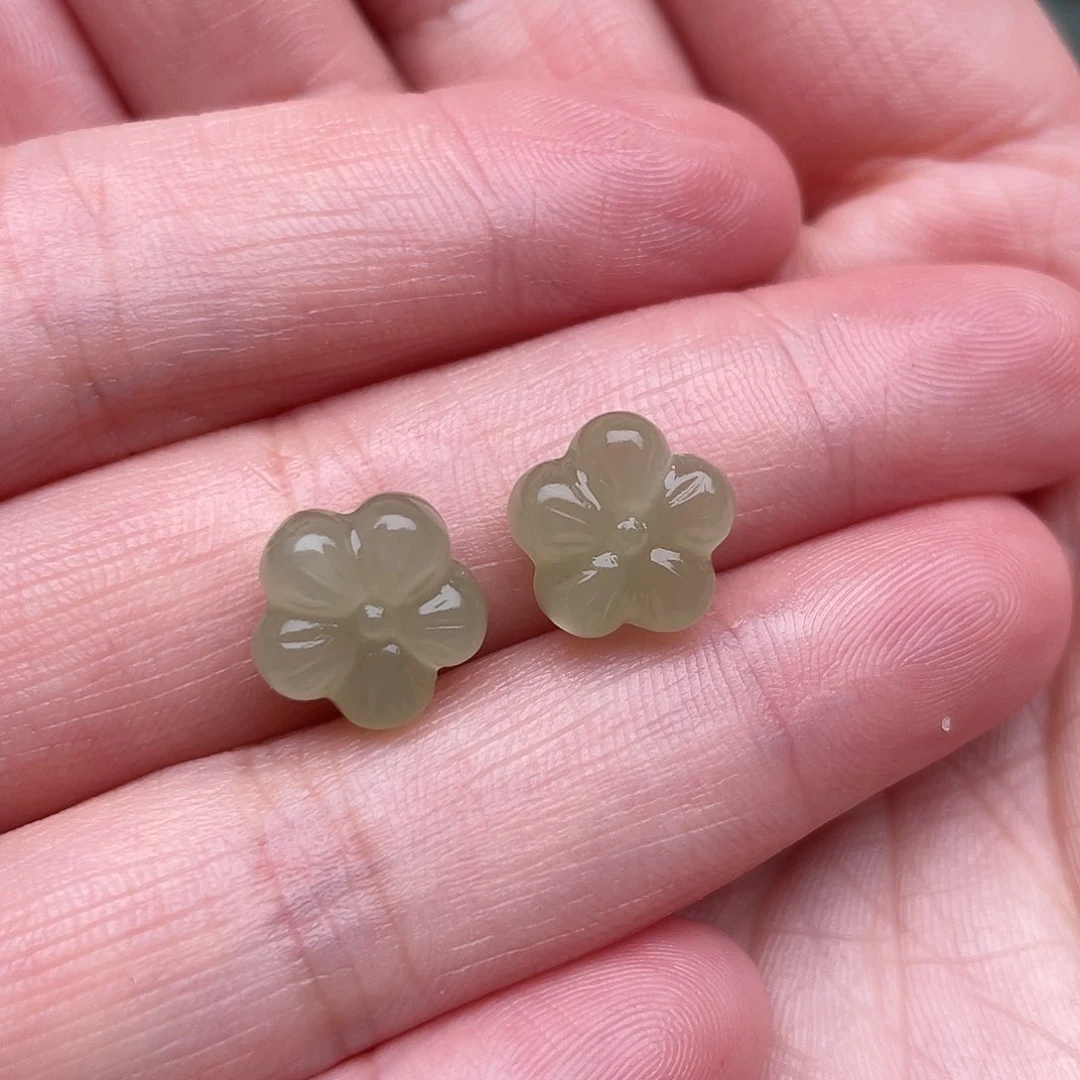 和田玉未镶嵌颈饰雅*小花小配饰