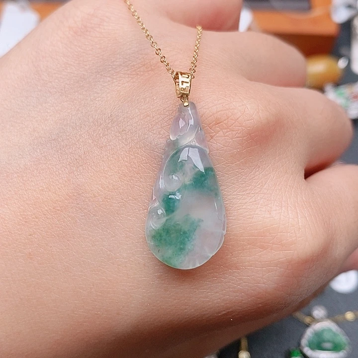 翡翠戒指18K金镶嵌飘花如意吊坠18K金扣头