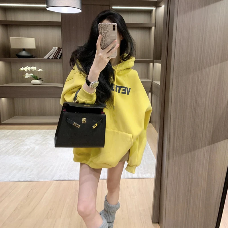 网红连帽洋气黄色卫衣女春秋薄款中长款宽松百搭慵懒风外套爆款潮
