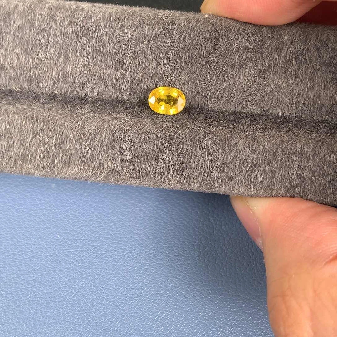 蓝宝石裸石未镶嵌1.2卡 斯里兰卡老烧