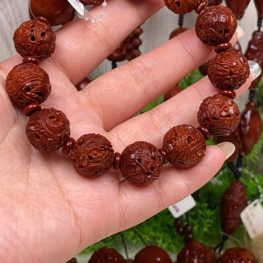 吊坠橄榄核?***是橄榄核手串