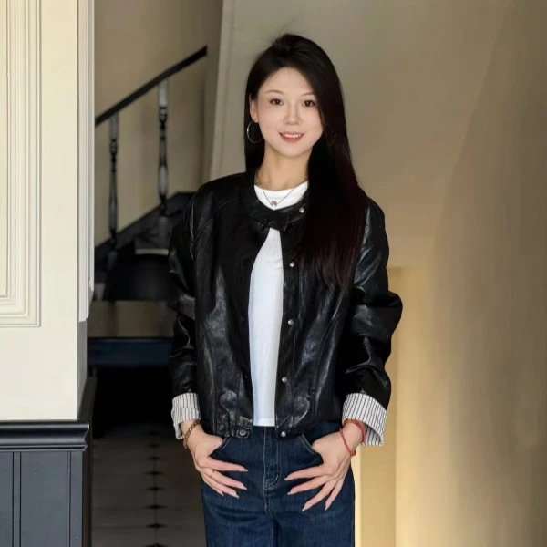 黑色皮衣外套女款2025秋季高级感街头风短款长袖宽松休闲皮夹克女