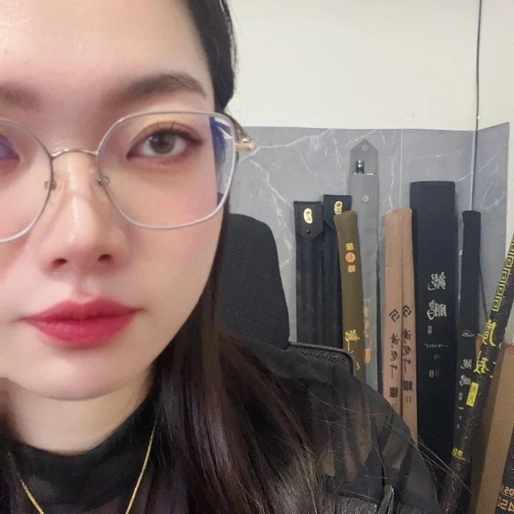 兵***哥1.8m以下碳素台子20.5K3.6米