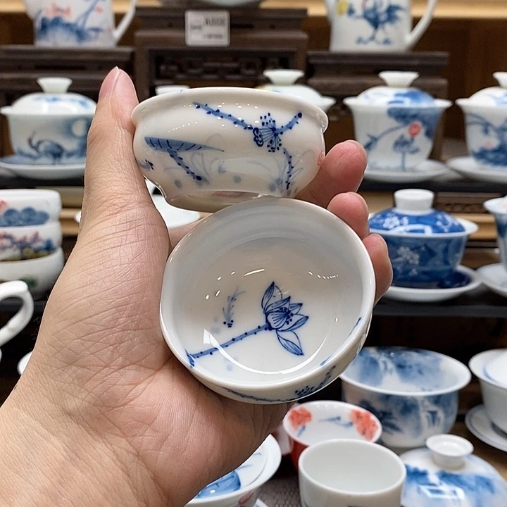 手绘2个装荷花鼓形杯60cc釉下彩微瑕福利款