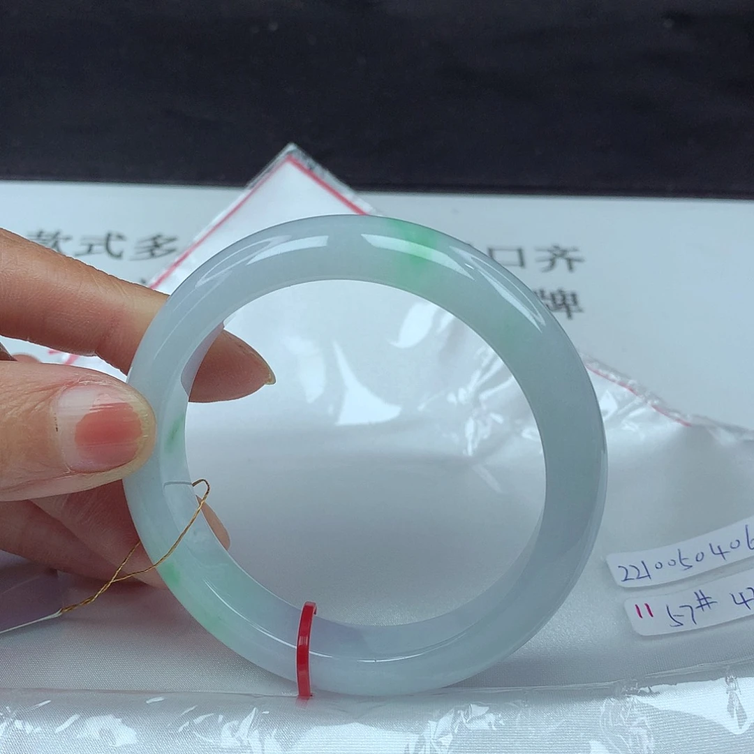 翡翠手镯未镶嵌57圈0406