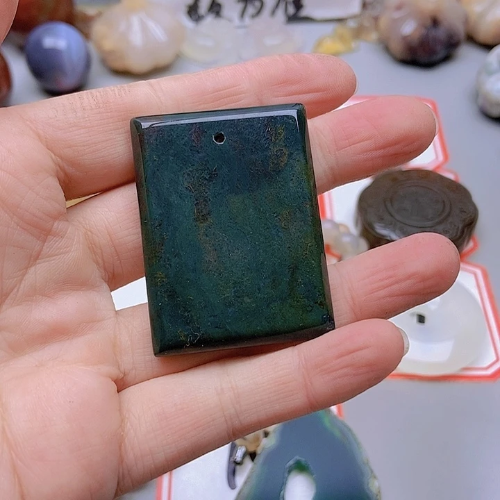 【闪购商品】未镶嵌玛瑙/玉髓珠宝半成品猪**孩