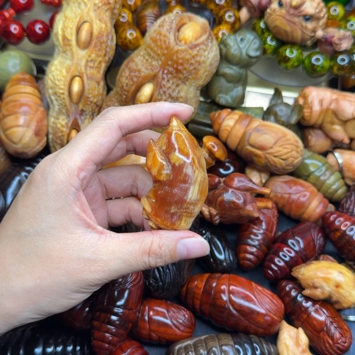 松木琥珀木文玩手串