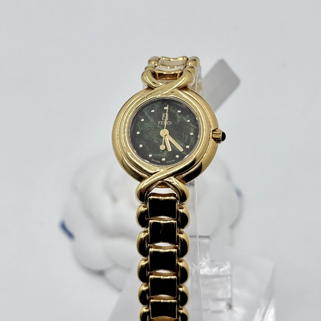95新 FENDI/芬迪 fendi金色绿盘腕表/00892