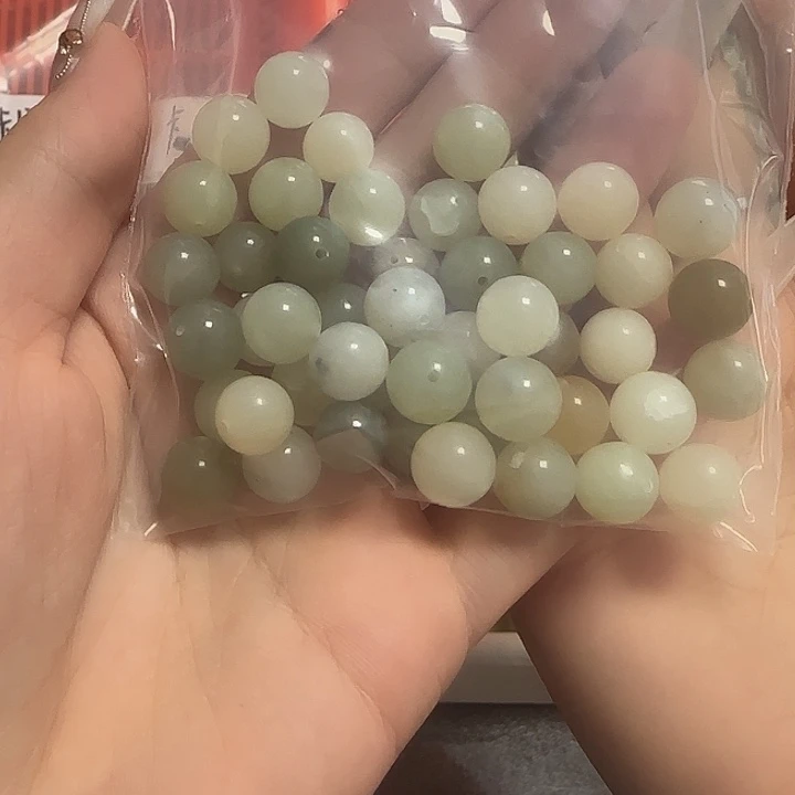 东***东和田玉（糖玉）未镶嵌珠宝半成品