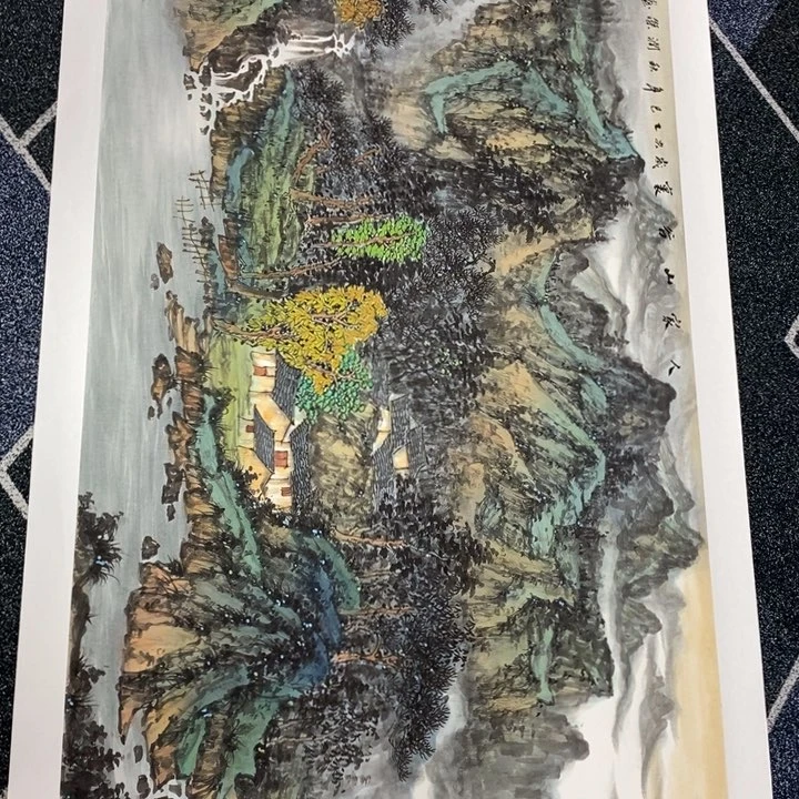 手绘作品等多种形式进行
