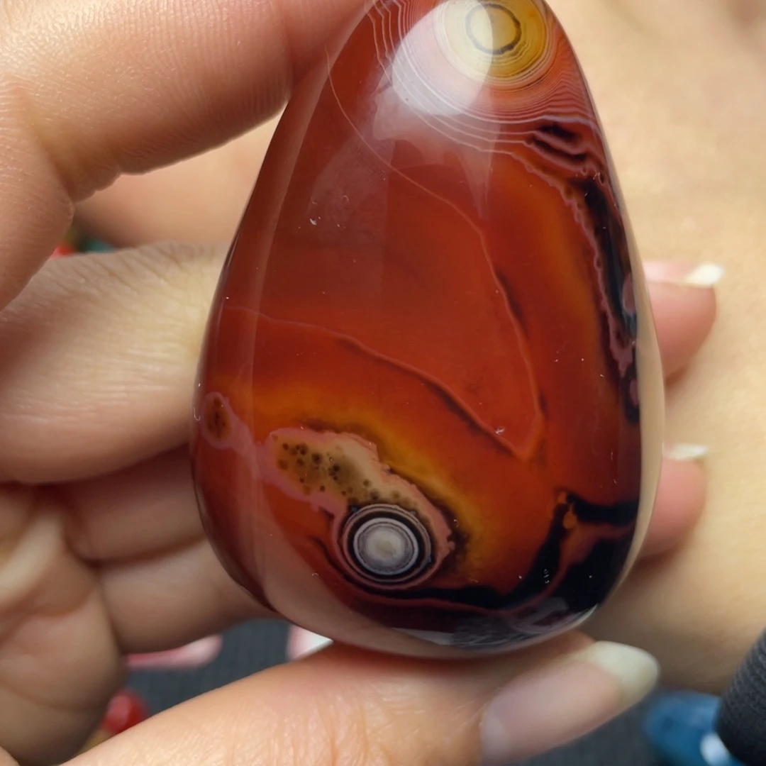 玛瑙/玉髓未镶嵌珠宝奇石