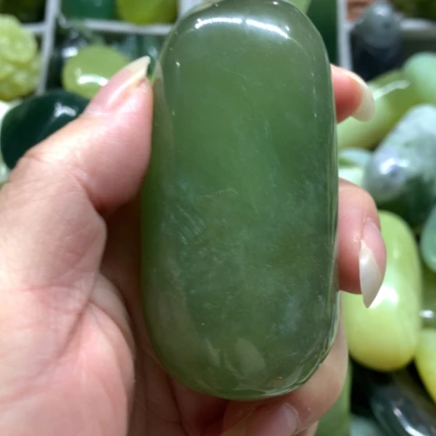 蛇纹石玉未镶嵌手把件