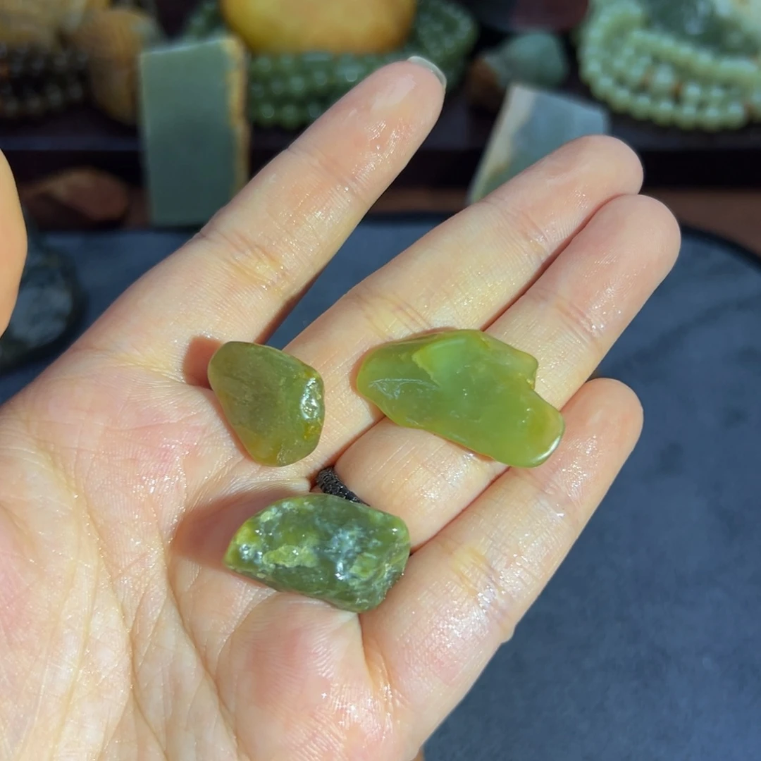 和田玉未镶嵌珠宝奇石