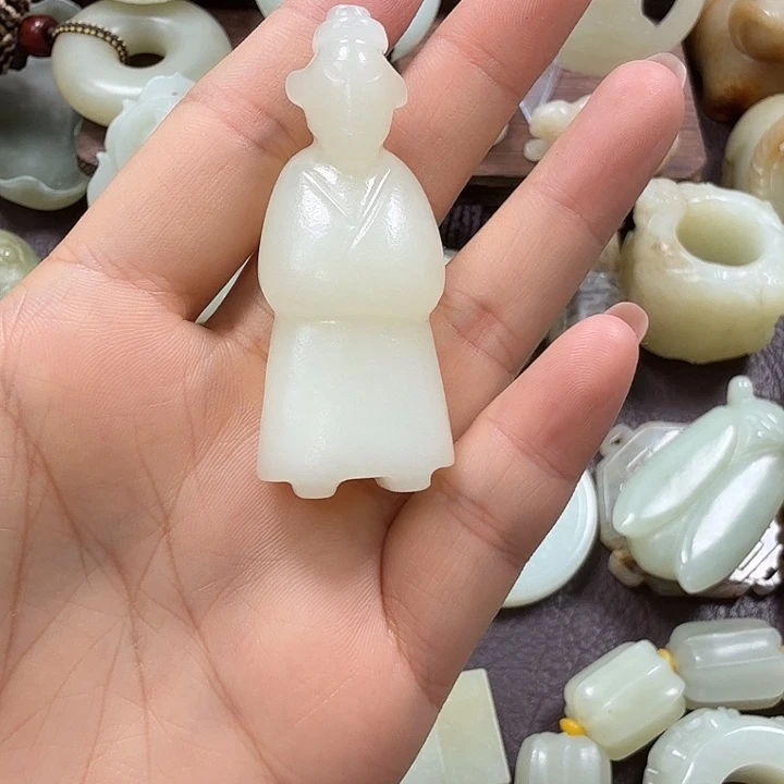 呵***呵未镶嵌和田玉挂件
