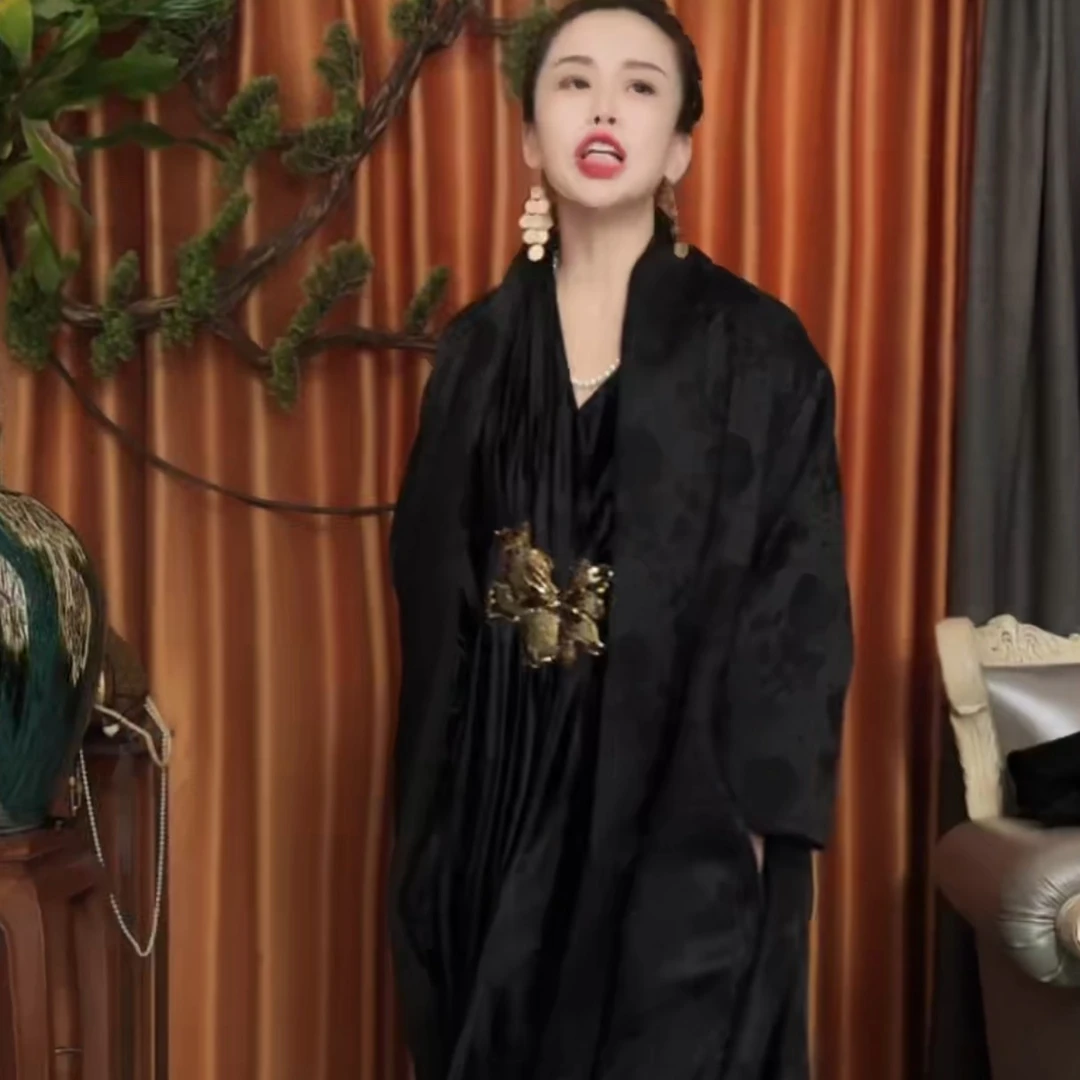 高定小雏菊无领风衣