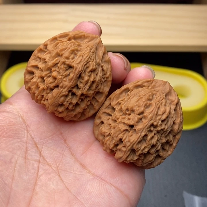 吊坠文玩核桃正三角凹底高炮毕业38尺1048