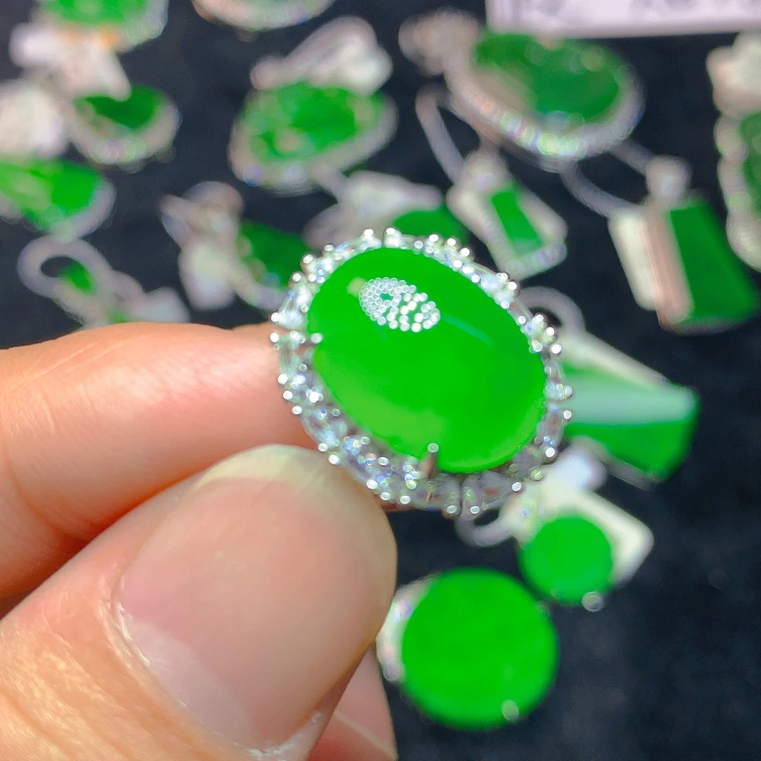 颈饰银S925镶嵌翡翠