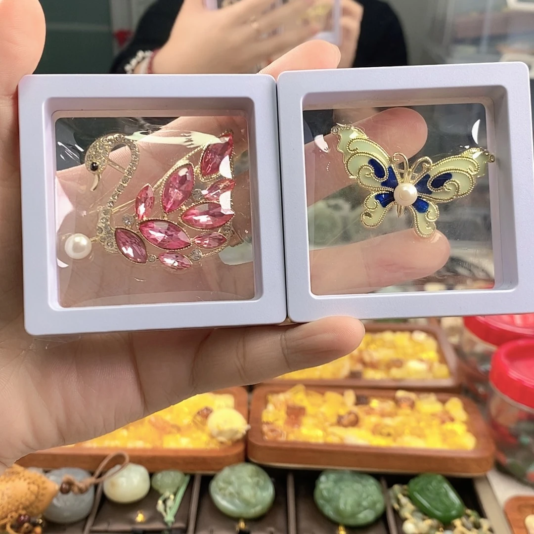 淡水珍珠胸饰合金