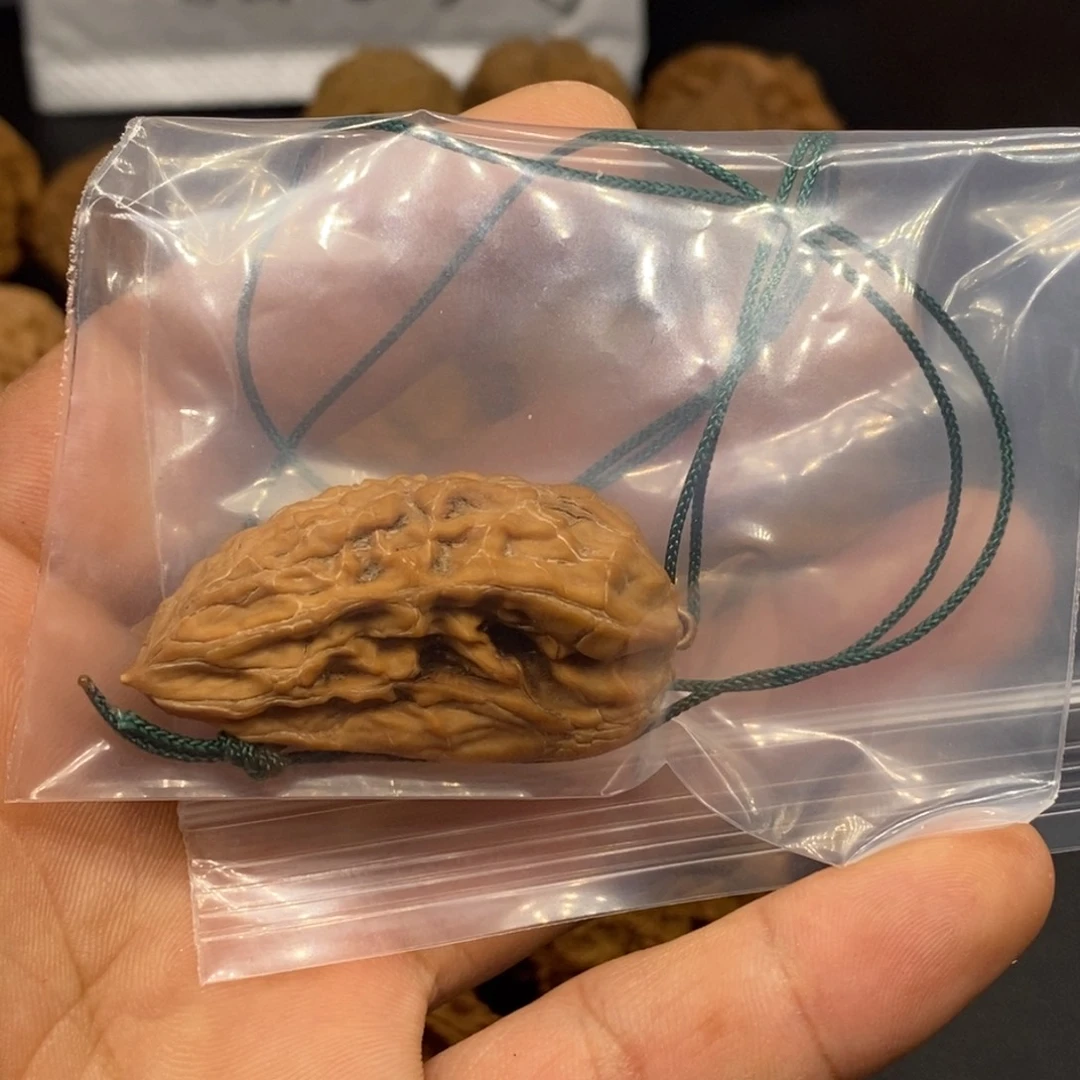 郭***店吊坠文玩核桃官帽