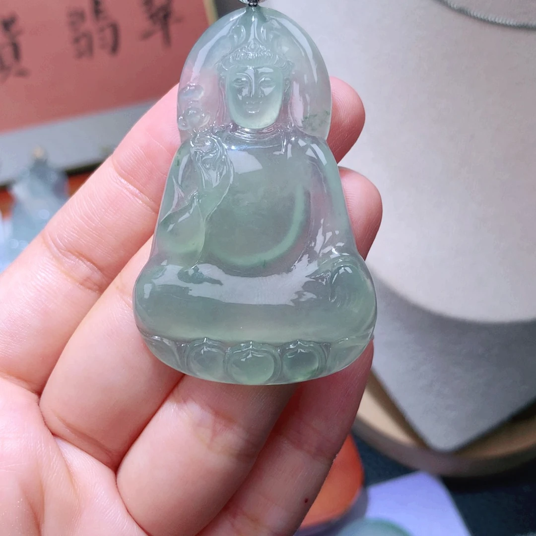 颈饰18K金镶嵌翡翠素衣