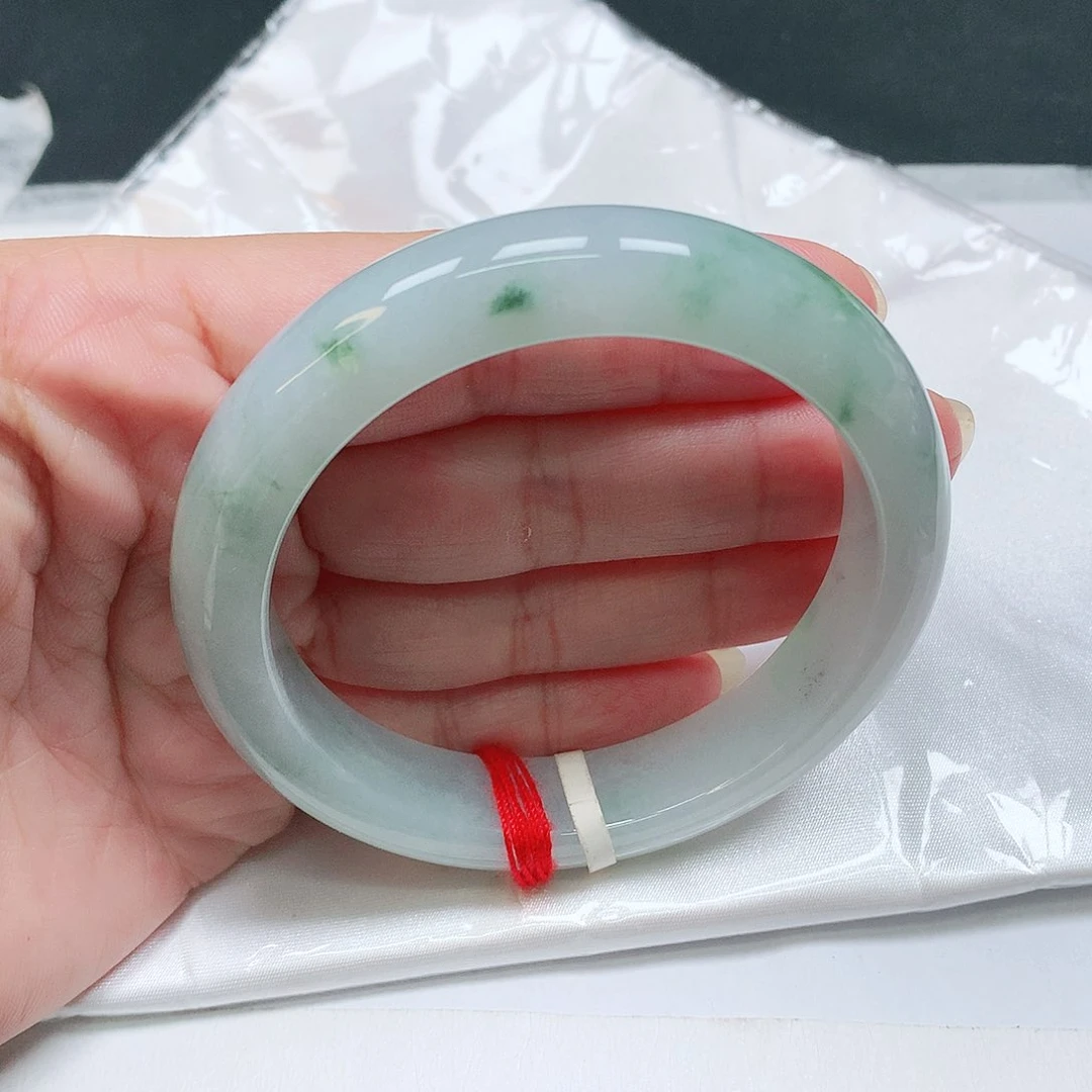 翡翠手镯未镶嵌手镯56