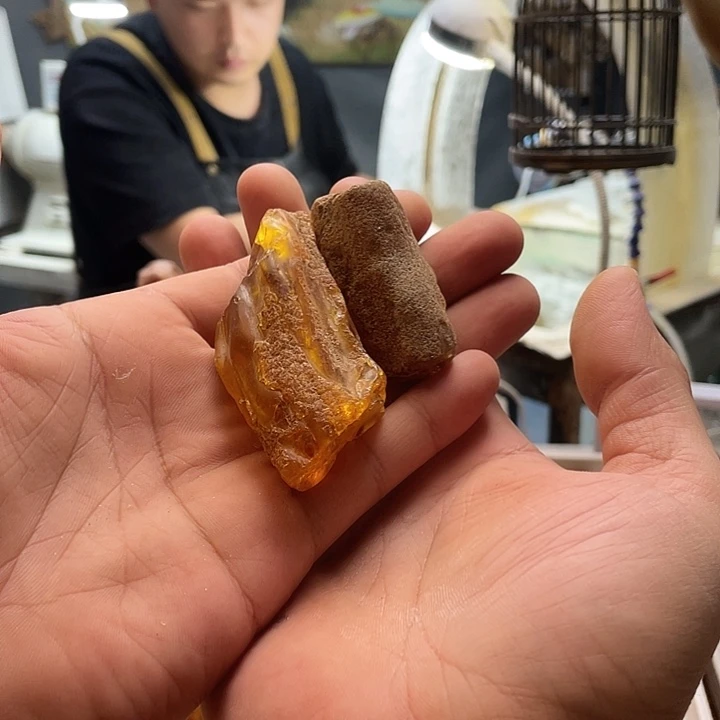 小***9定制琥珀未镶嵌天然琥珀蜜蜡
