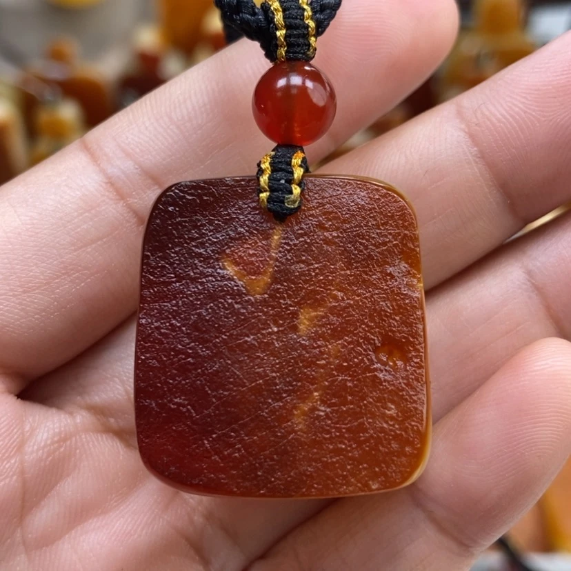 【闪购商品】琥珀颈饰未镶嵌