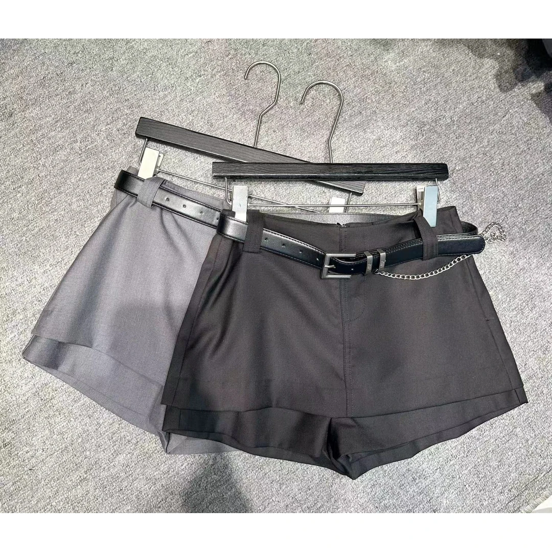 3108#欧货春季新款设计感A字防走光半身短裤