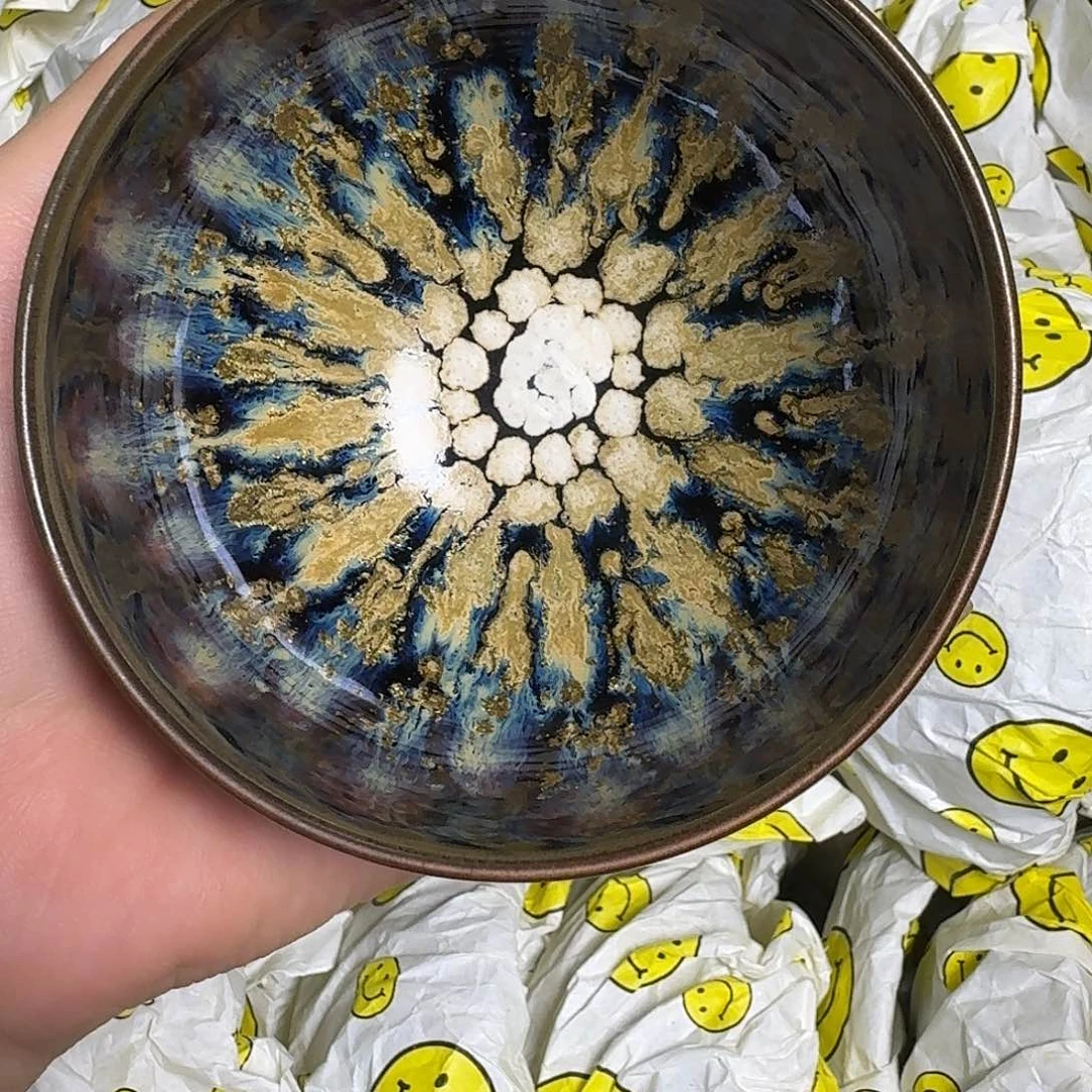 茶盏是的呢这会这个是一个夜里的一个健张有