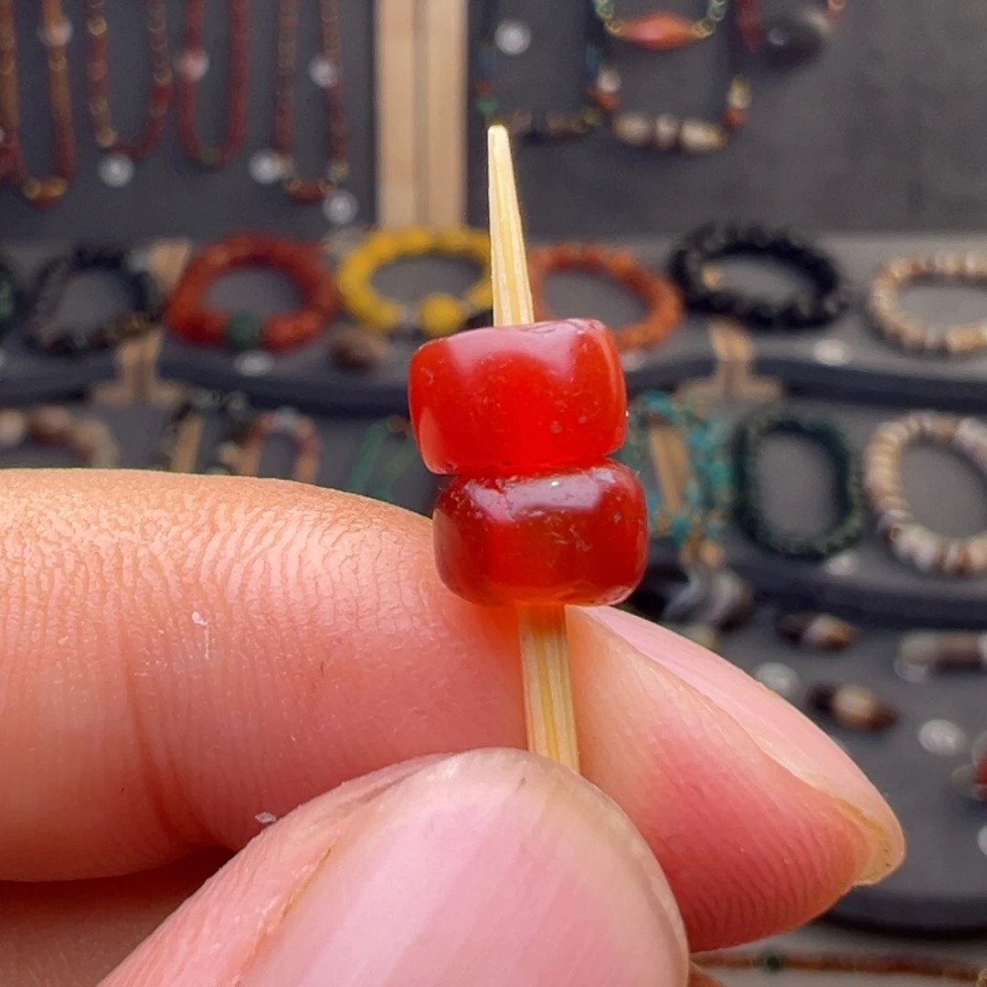 玛瑙/玉髓玛瑙对珠合金