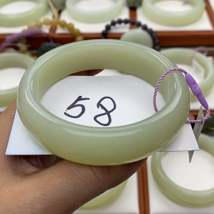 和田玉未镶嵌手镯16.3✖️8.7