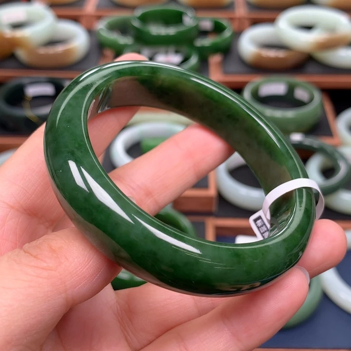 和田玉（碧玉）手镯未镶嵌58
