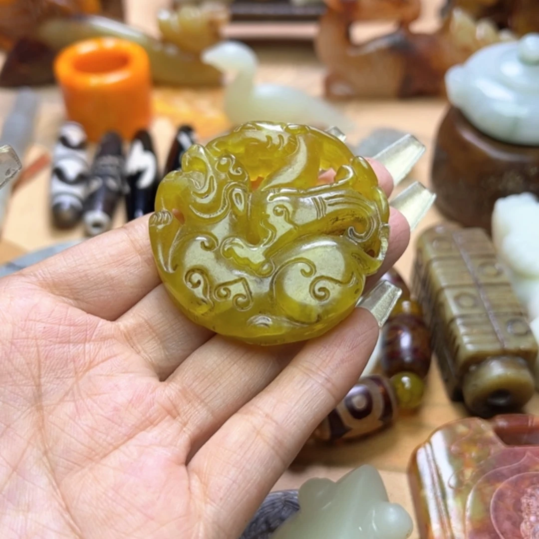 【闪购商品】蛇纹石玉颈饰未镶嵌