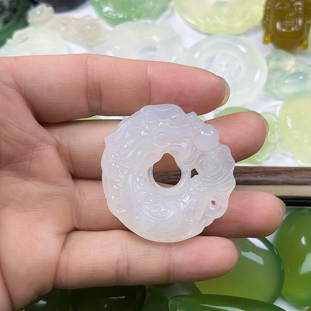 未镶嵌岫玉吊坠(不含链)瓶*