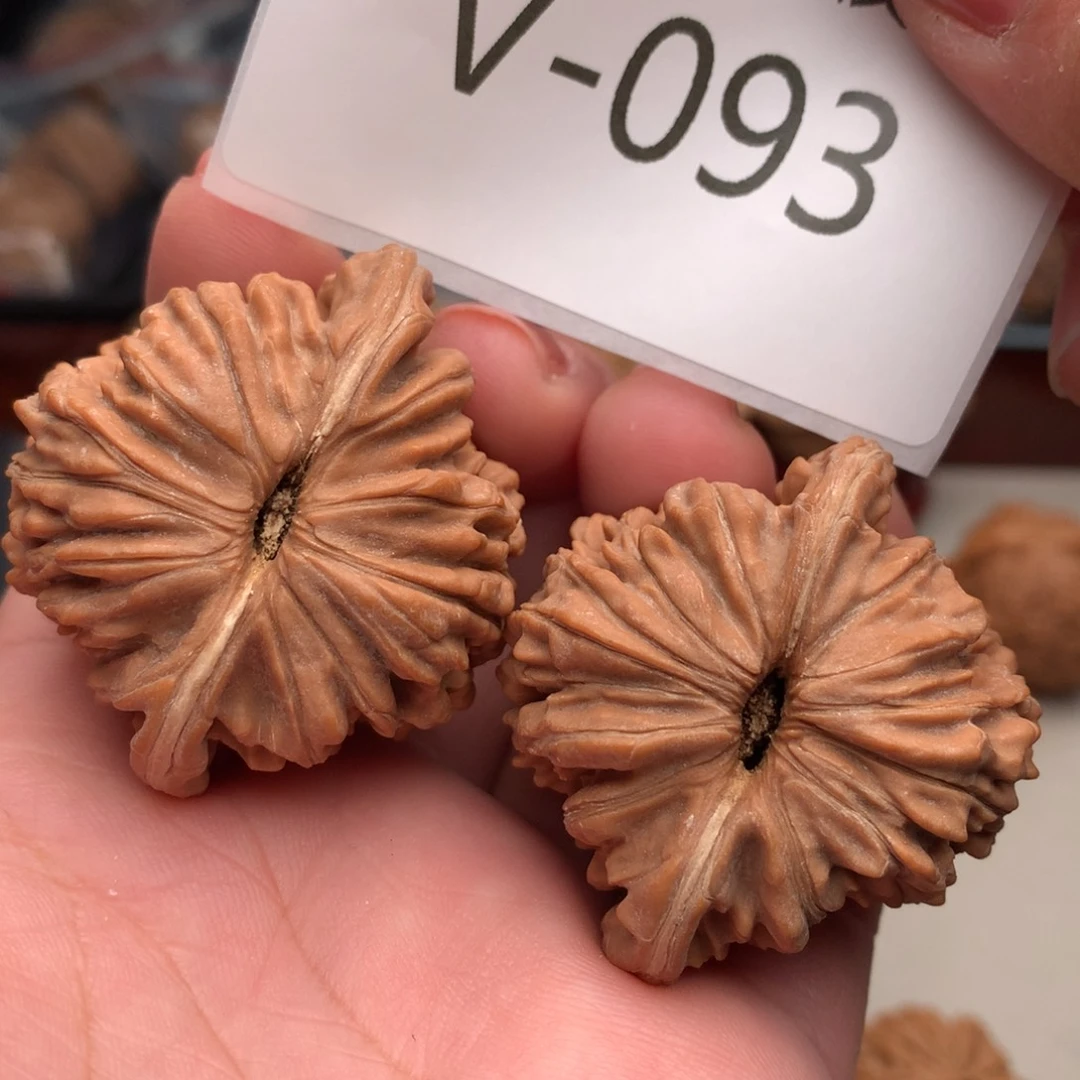 文玩核桃把件44楼…….