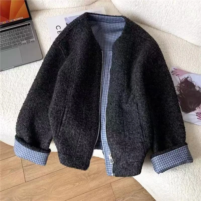 韩版复古格子拼接圆领短款皮毛一体外套