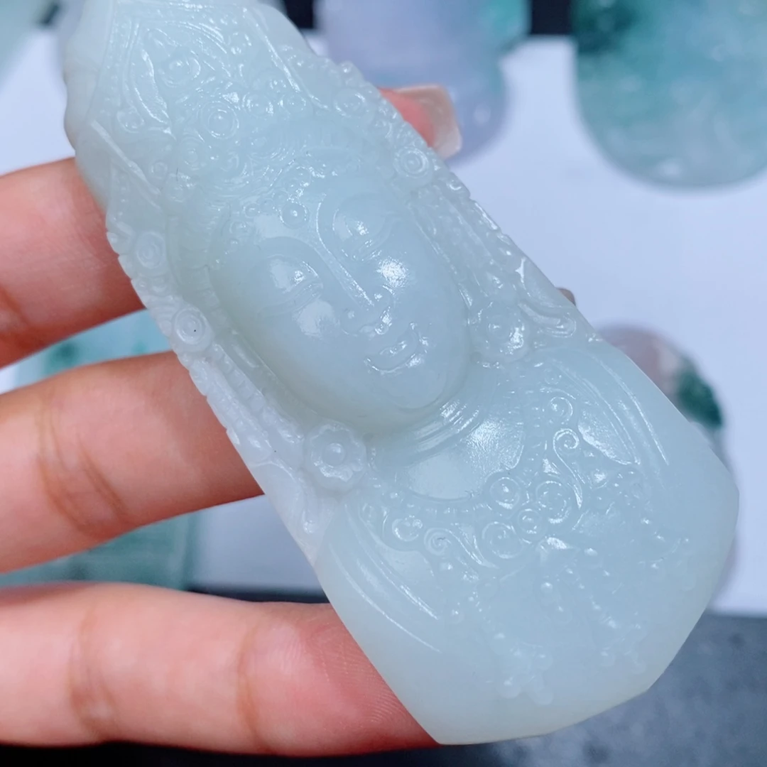 未镶嵌吊坠定制翡翠