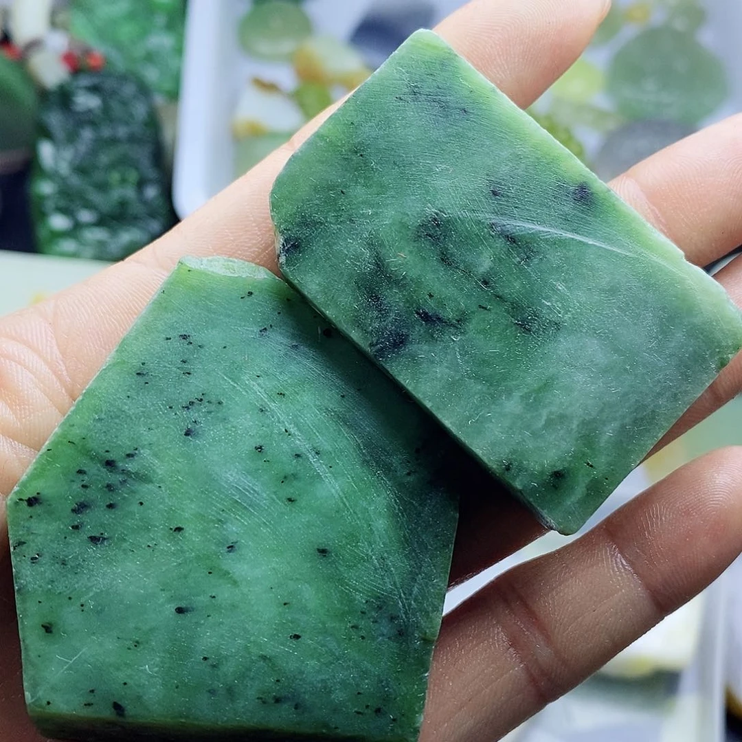 和田玉未镶嵌车挂