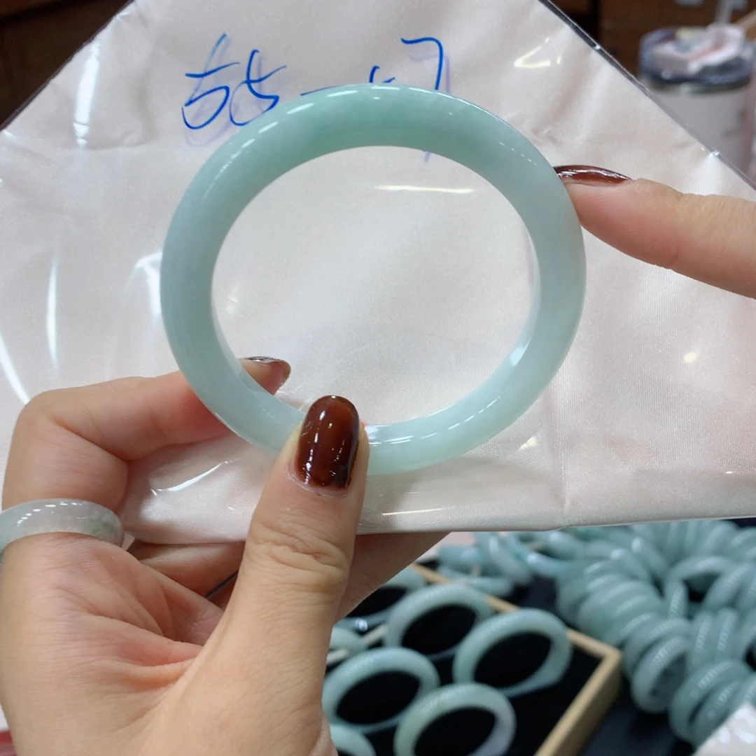 未镶嵌手镯翡翠买断