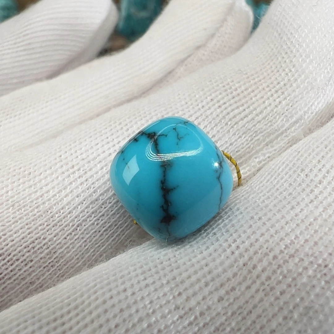 绿松石配饰未镶嵌