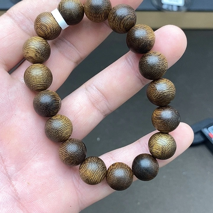 沉香碎屑沉香海南白奇28