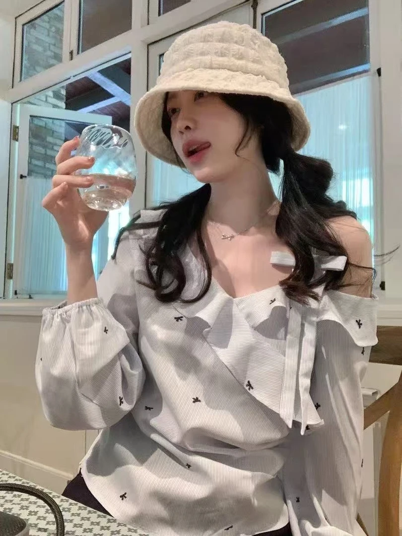 韩系露肩花边条纹蝴蝶结衬衫小众春秋A字半身裙两件套装女气质