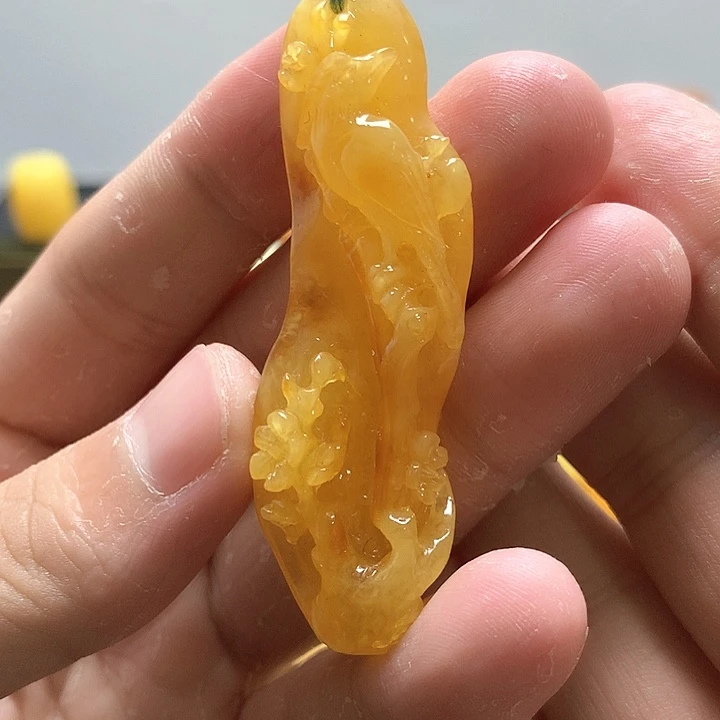 琥珀珠宝奇石未镶嵌