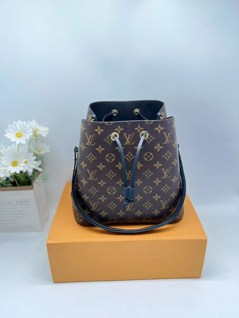99新 LouisVuitton/路易威登 水桶包/黑水桶/芯片