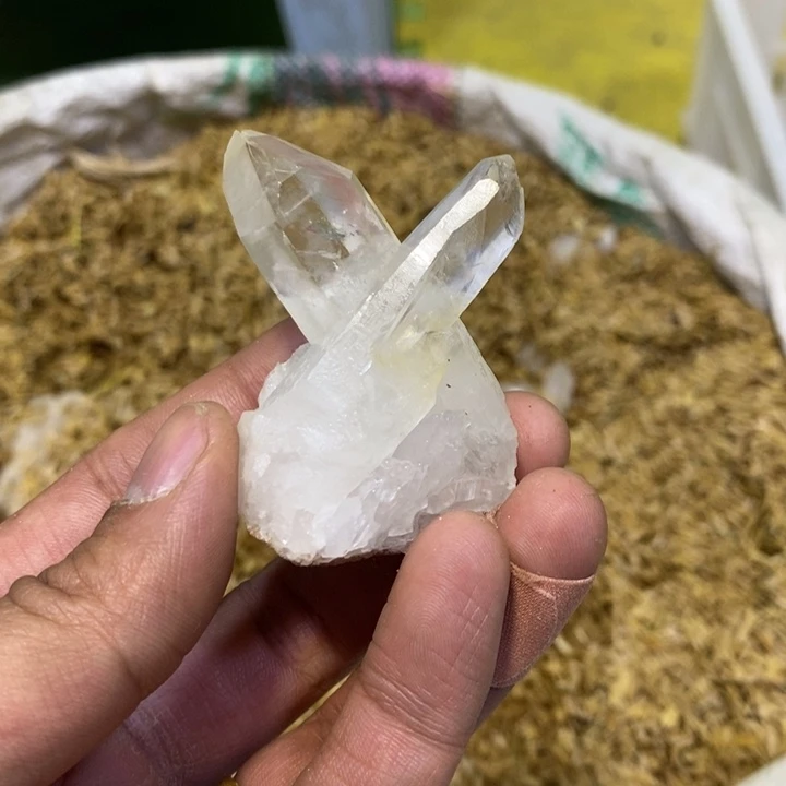 水晶水晶原石摆件未镶嵌