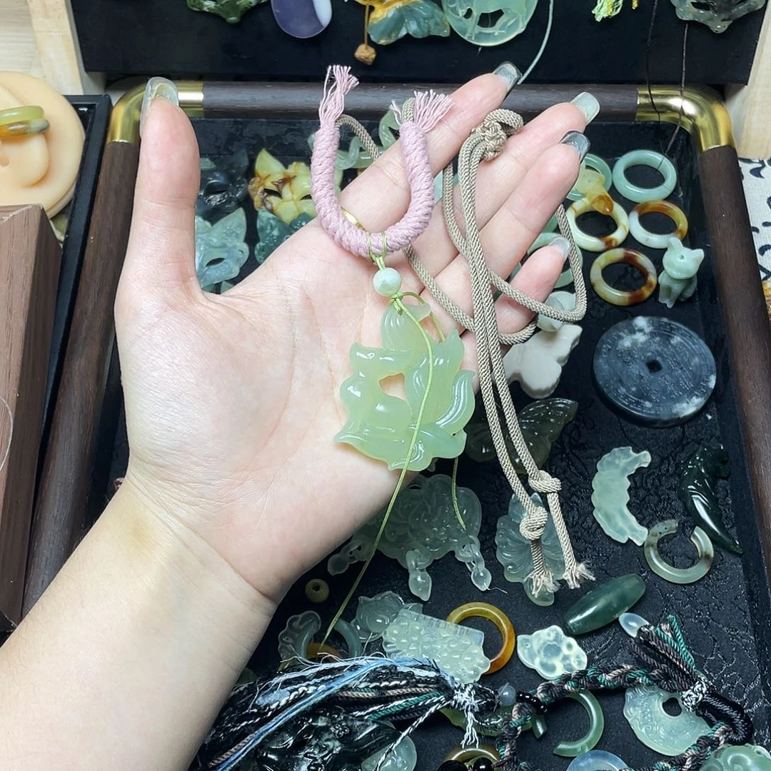 蛇纹石玉未镶嵌颈饰福利