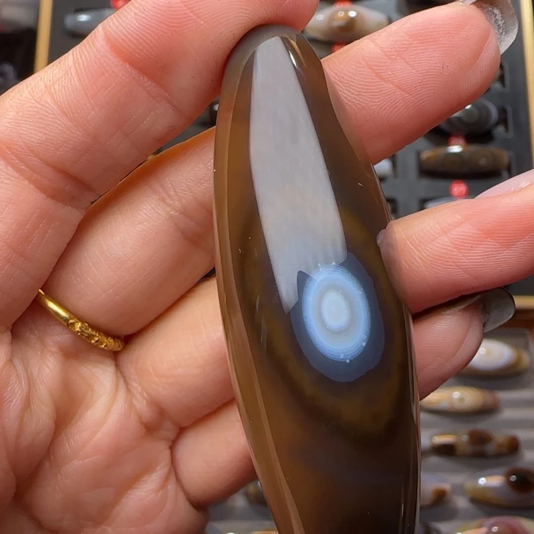 风***，玛瑙/玉髓未镶嵌颈饰