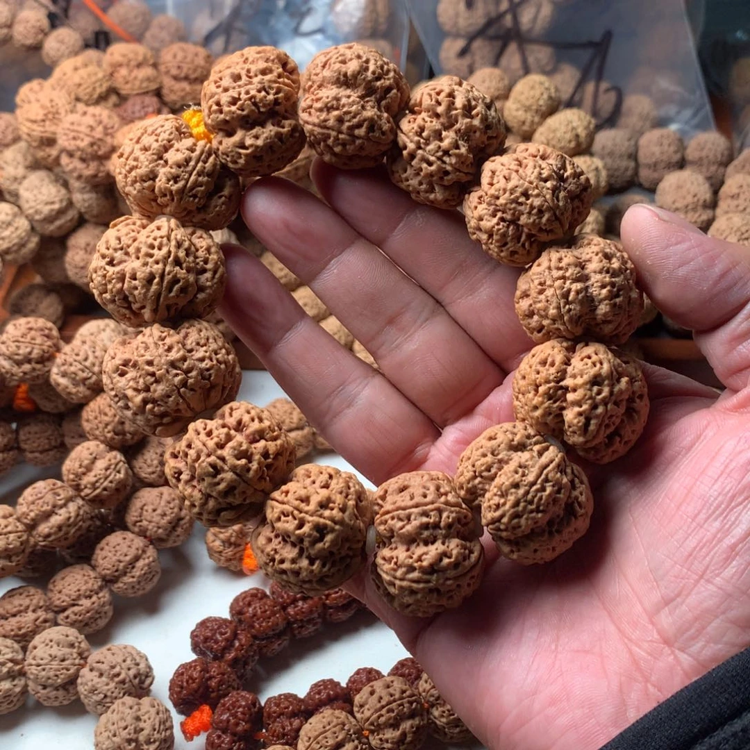手串金刚菩提30左右大梅花头货，要求高勿拍