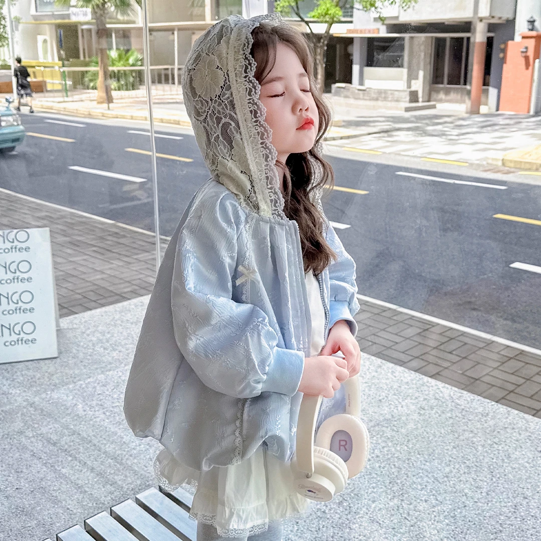 女童秋季外套2025新款洋气儿童连帽薄款女宝宝春秋韩版时髦上衣